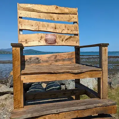 a big oversized novelty chair